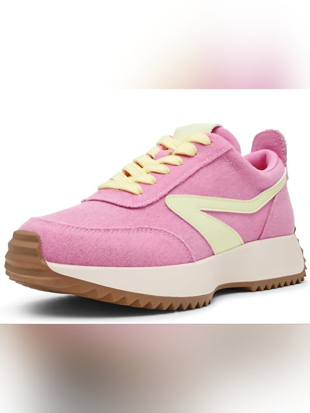 DV Dolce Vita Bynx Sneaker is a low-top, retro-inspired fashion jogger Size 8